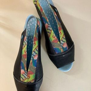 Cloud Footwear Caliber Flats